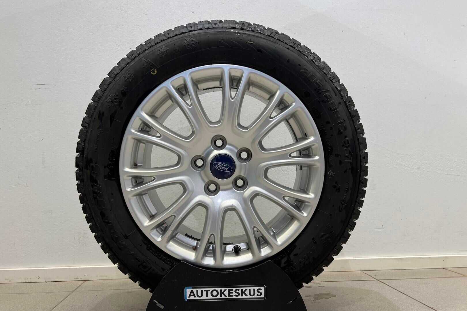 Ford Grand C-Max iso kuva 31