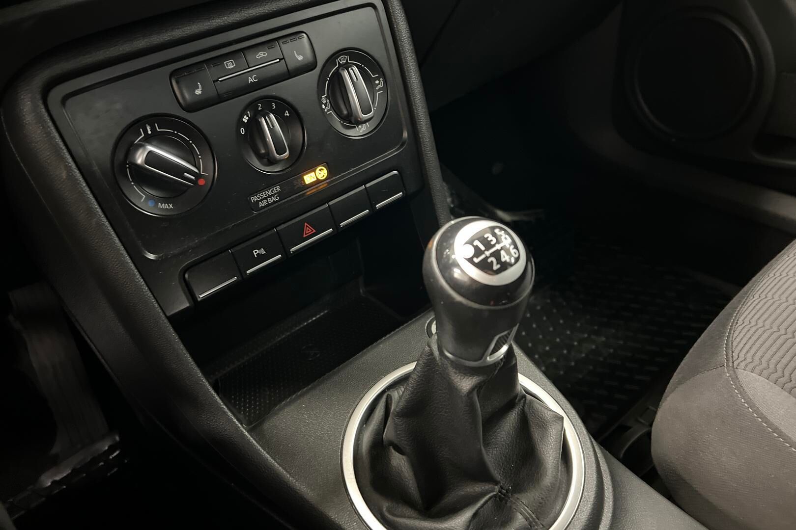 Volkswagen Beetle iso kuva 17