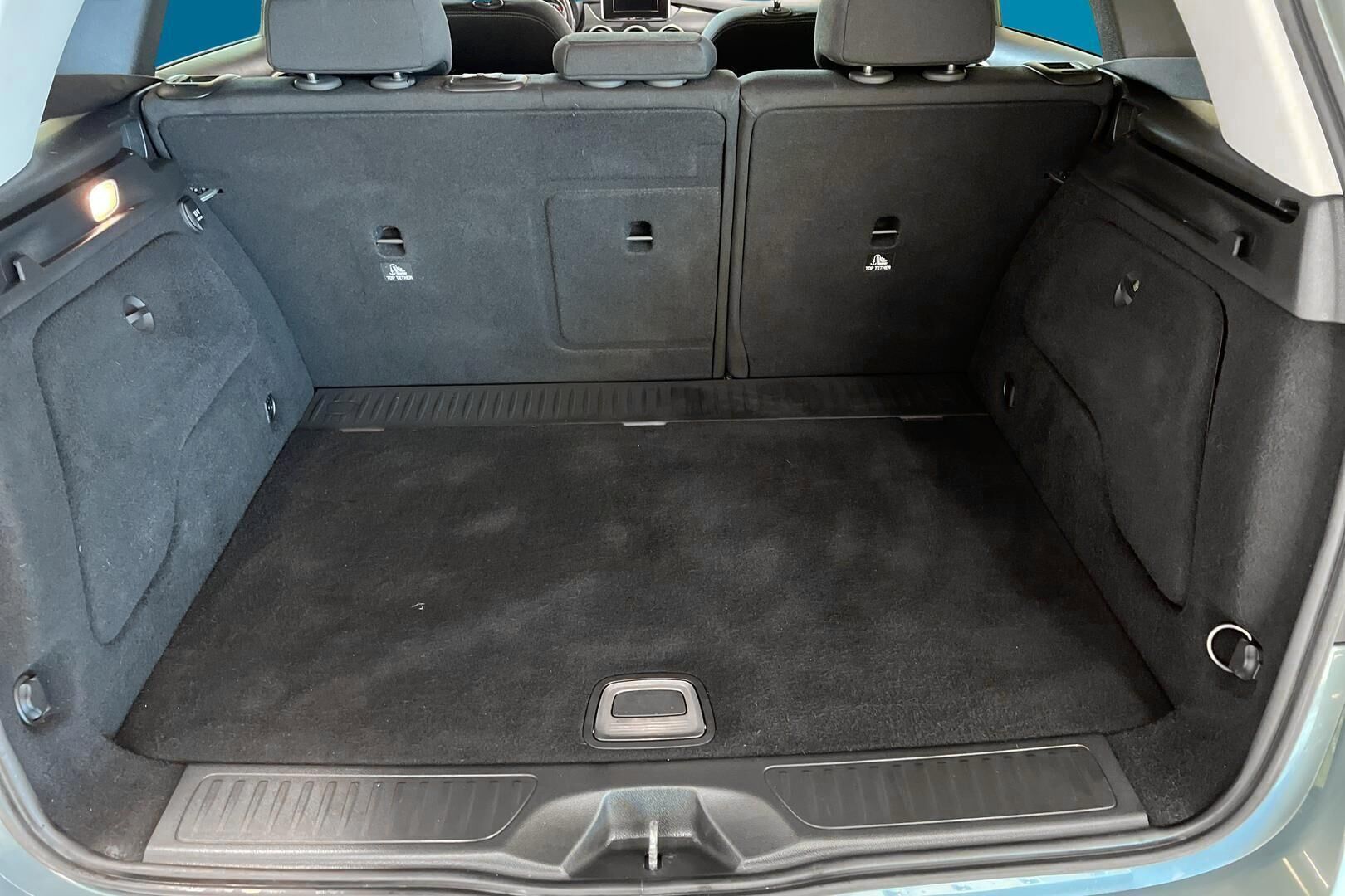 Mercedes-Benz B iso kuva 12