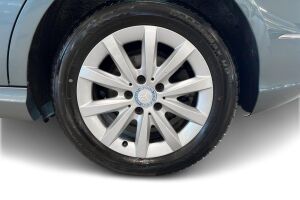 Mercedes-Benz B esikatselu 13