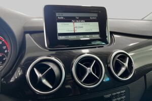 Mercedes-Benz B esikatselu 15