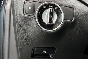 Mercedes-Benz B esikatselu 19