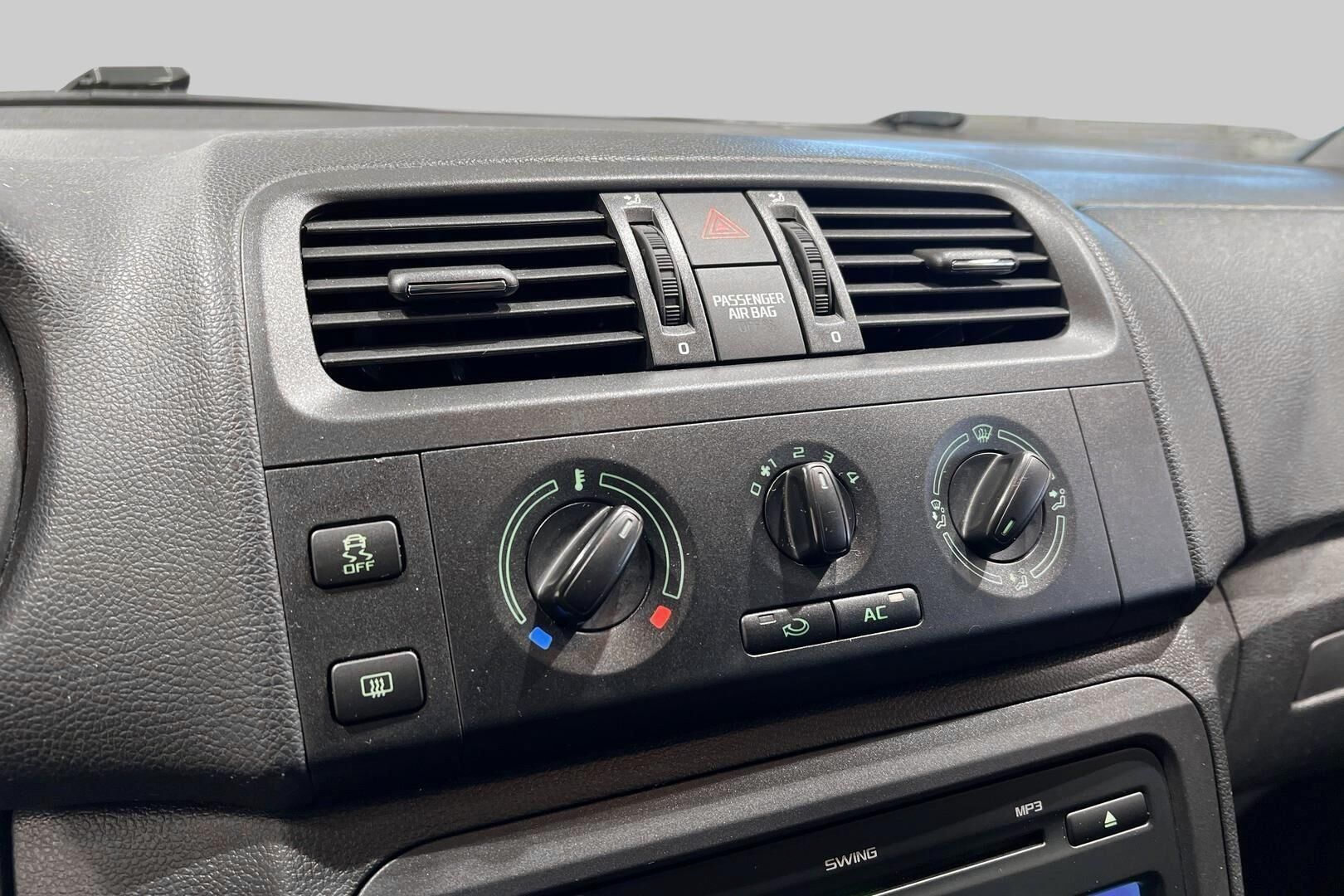 Skoda Roomster iso kuva 15
