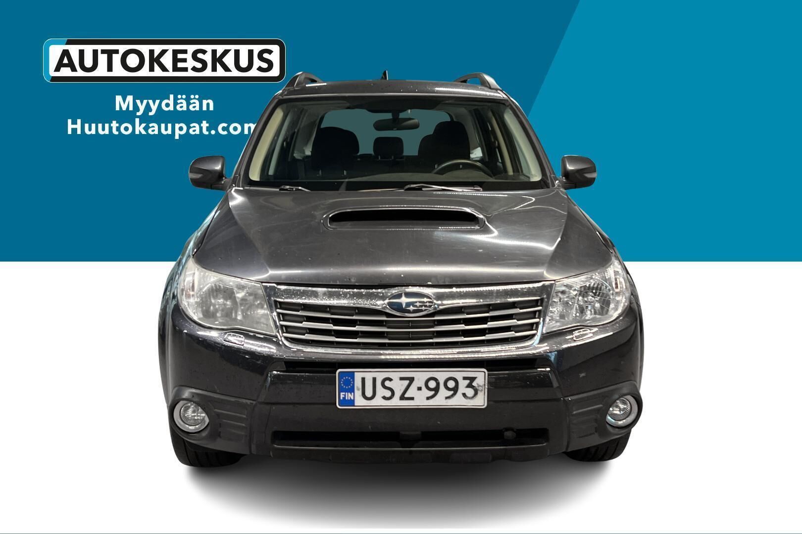 Subaru Forester iso kuva 1