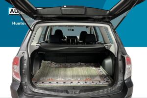 Subaru Forester esikatselu 11
