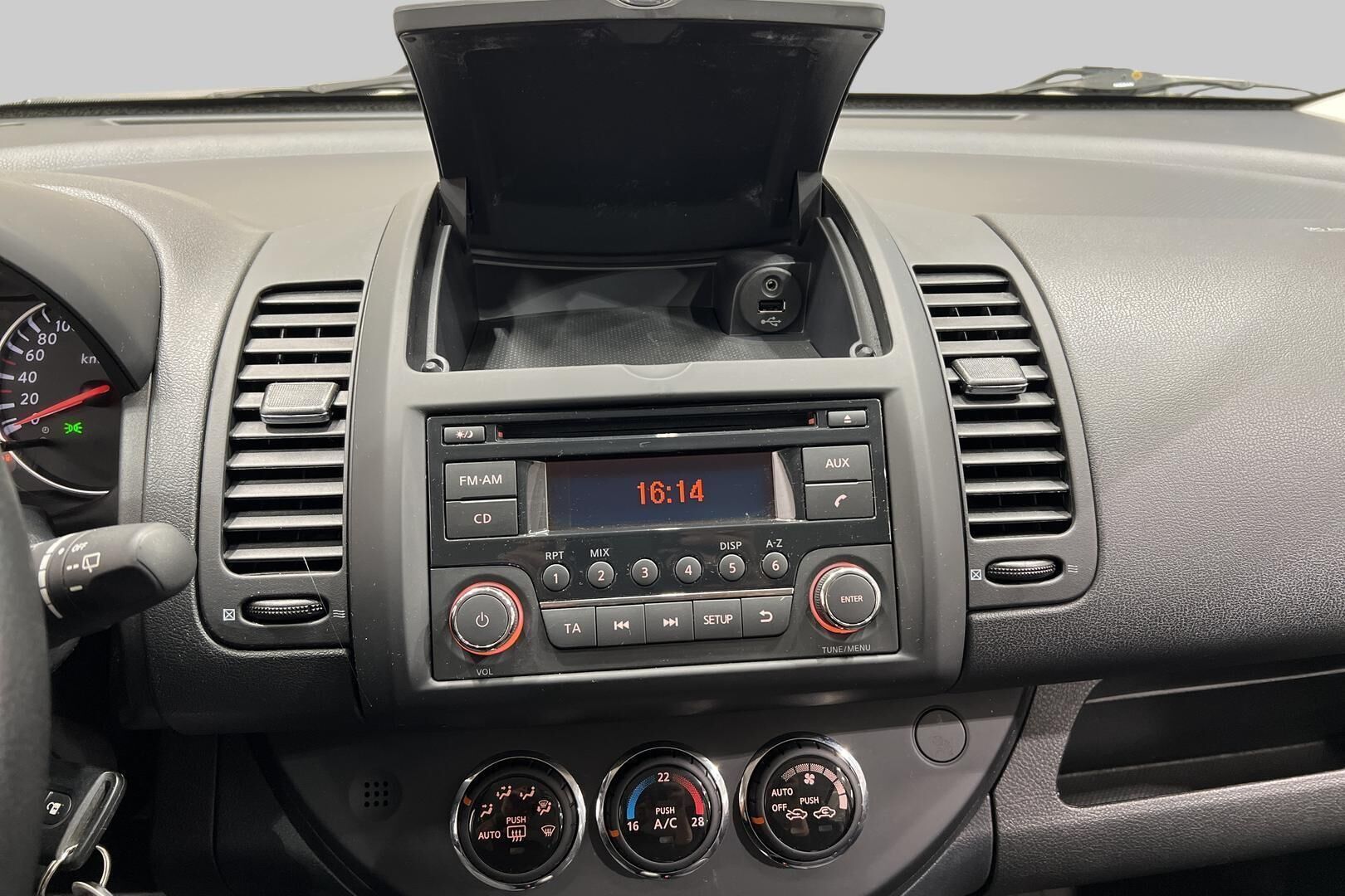 Nissan NOTE iso kuva 15
