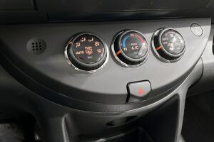 Nissan NOTE esikatselu 16