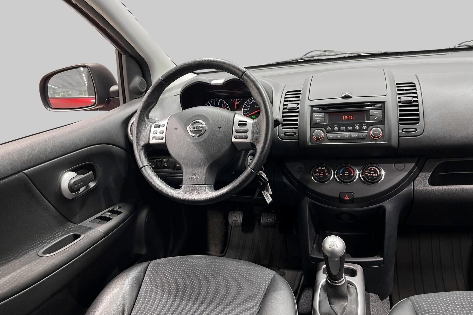 Nissan NOTE iso kuva 23