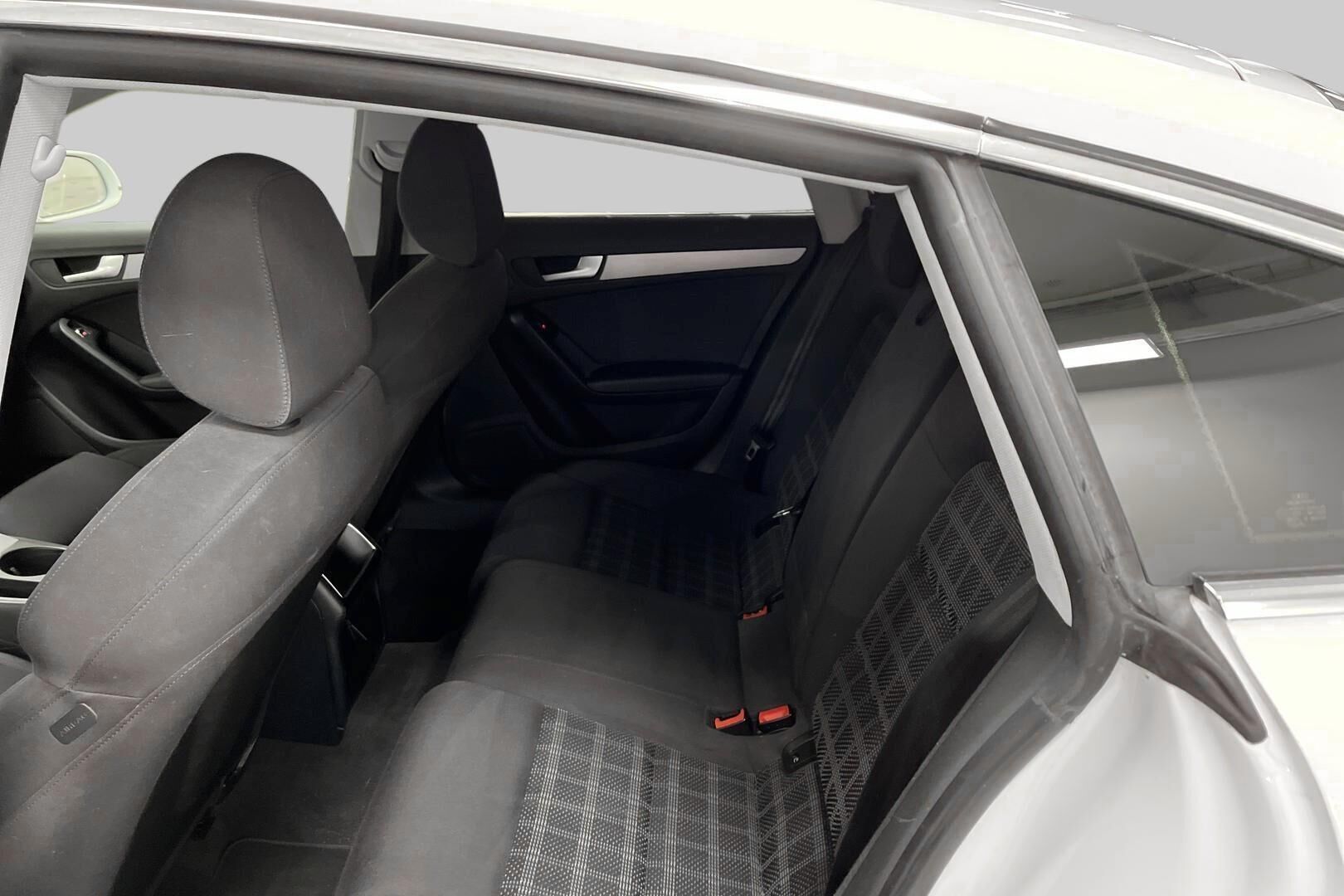 Audi A5 iso kuva 10