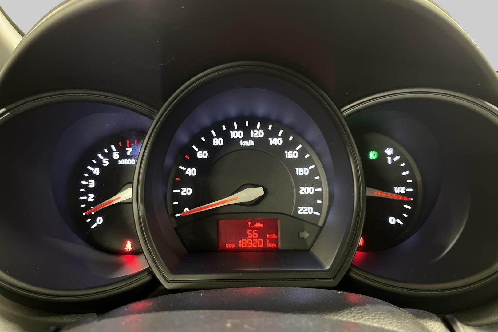 Kia Rio iso kuva 14