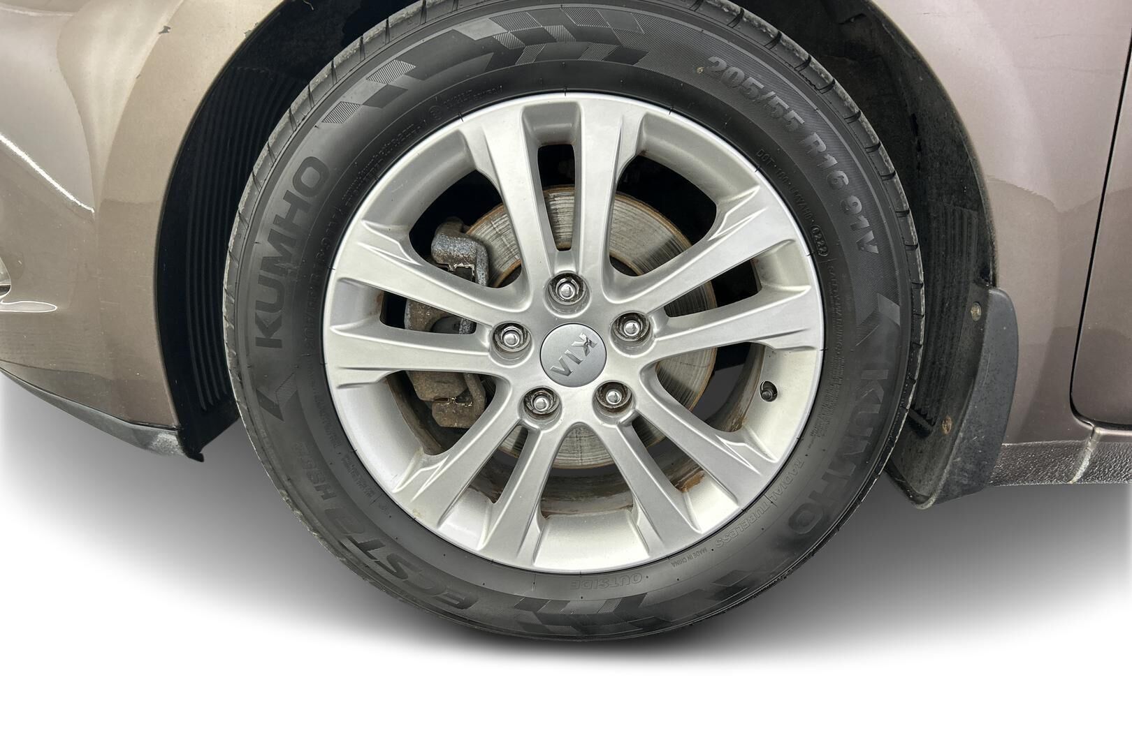 Kia cee'd iso kuva 10