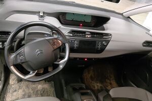 Citroen Grand C4 Picasso esikatselu 1