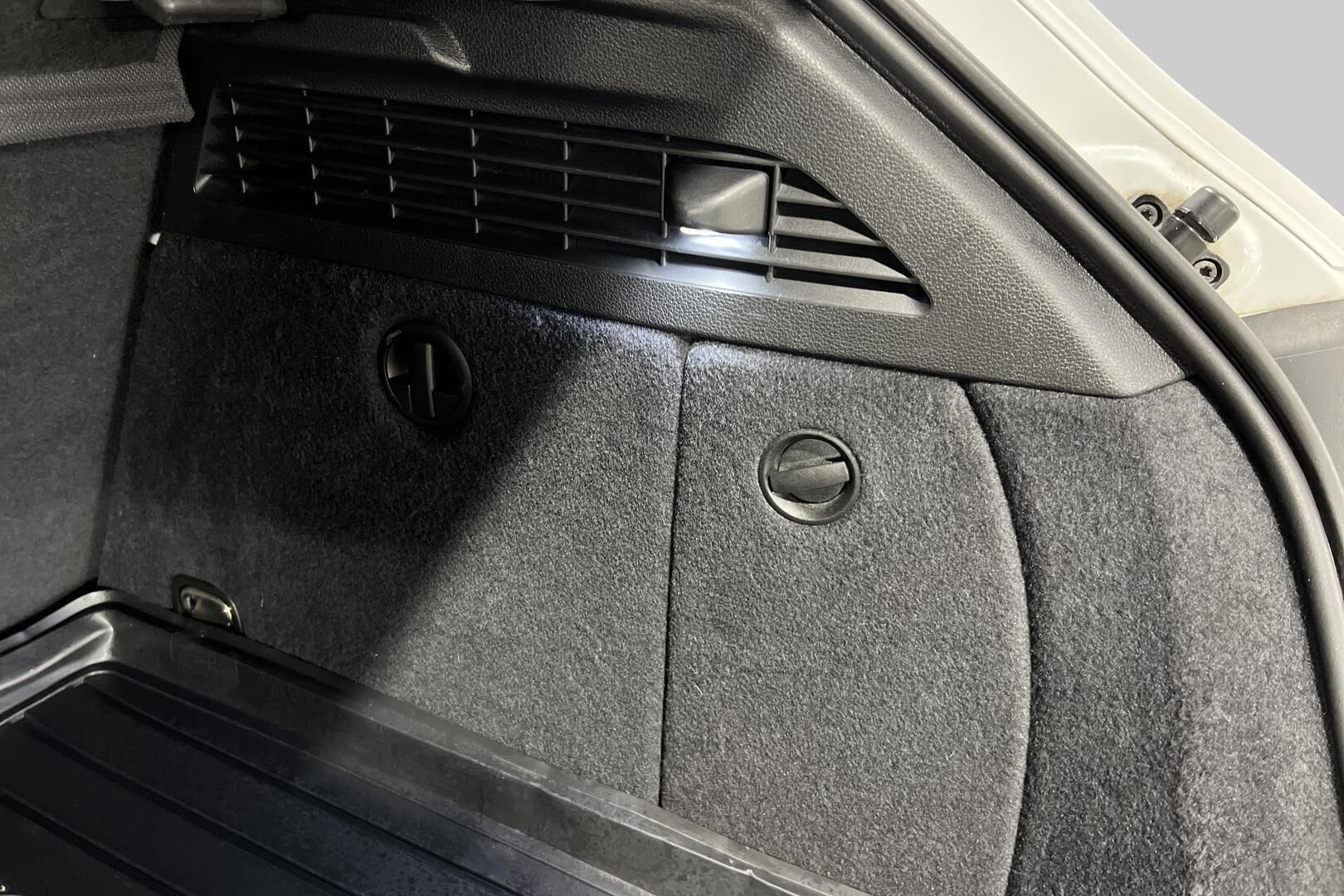 Audi A3 iso kuva 14