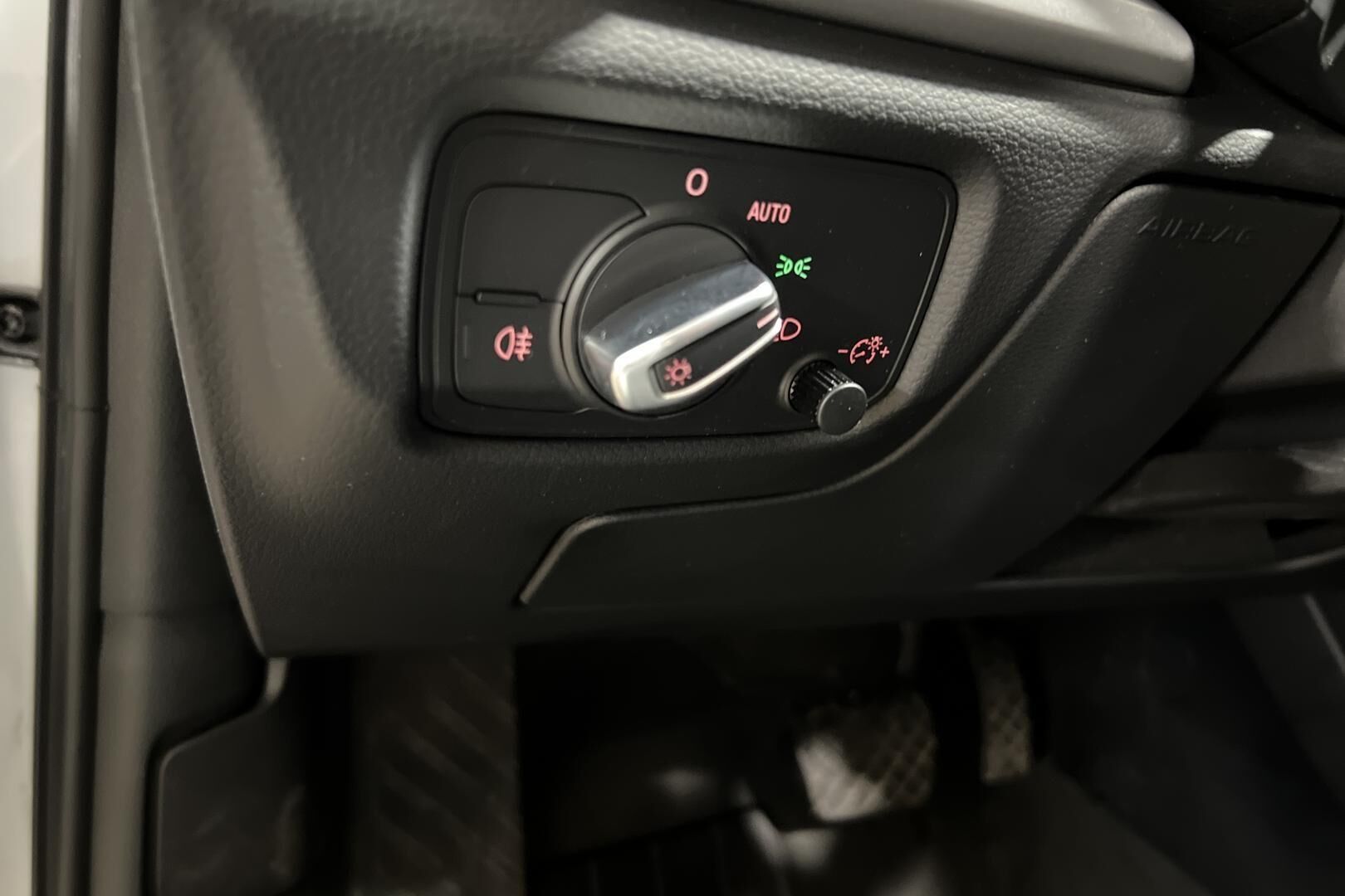 Audi A3 iso kuva 16