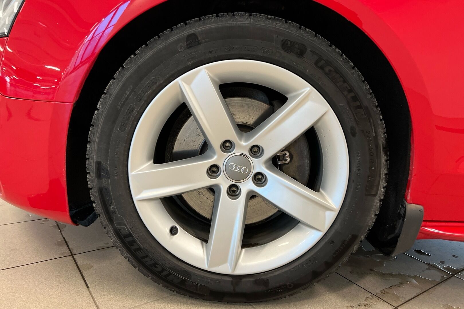 Audi A5 iso kuva 10