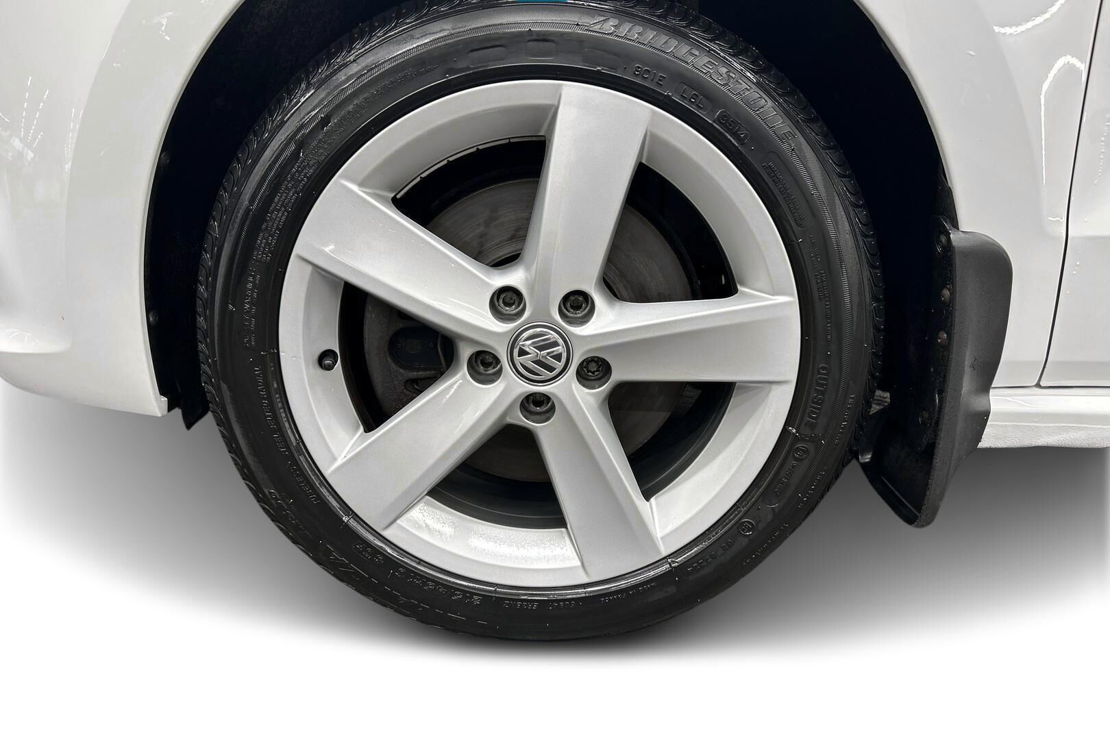 Volkswagen Polo iso kuva 13