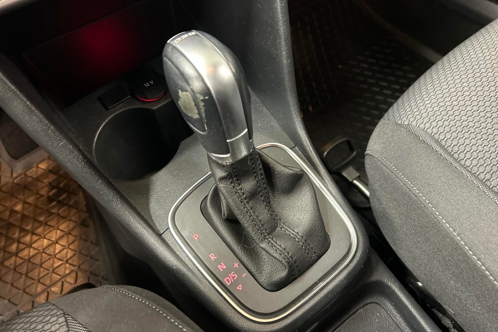 Volkswagen Polo iso kuva 23