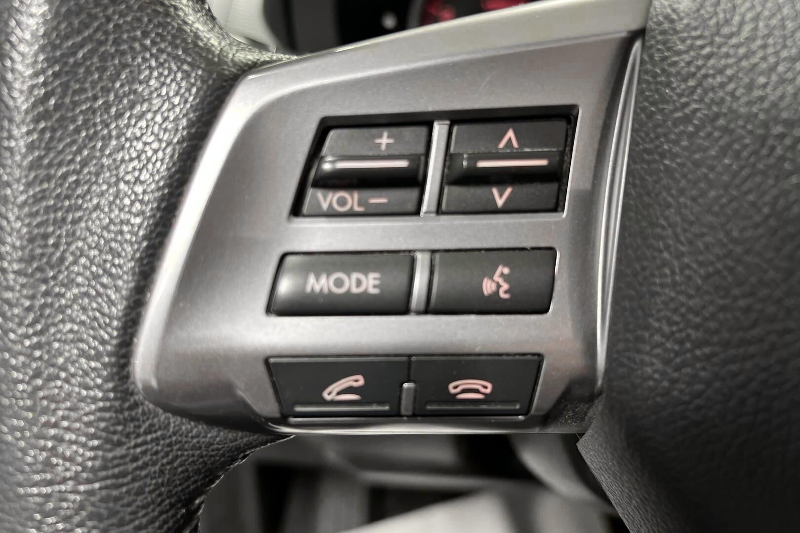 Subaru Forester iso kuva 18