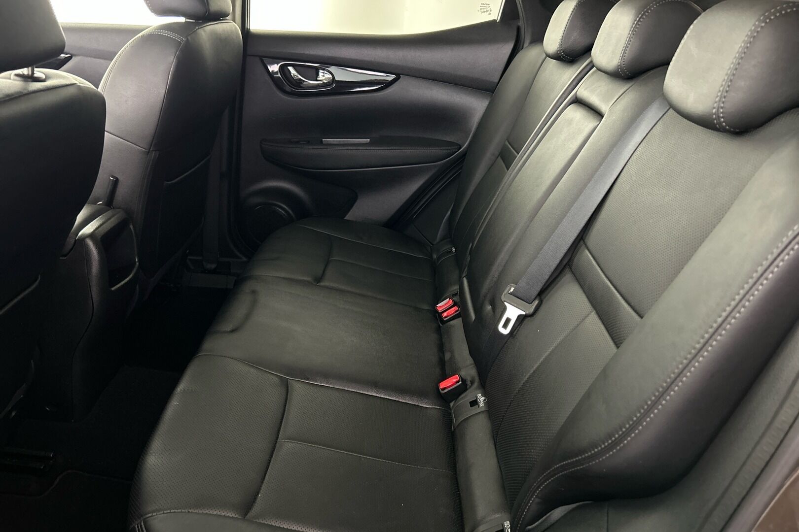 Nissan Qashqai iso kuva 6