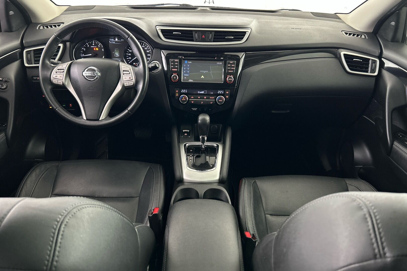 Nissan Qashqai iso kuva 7