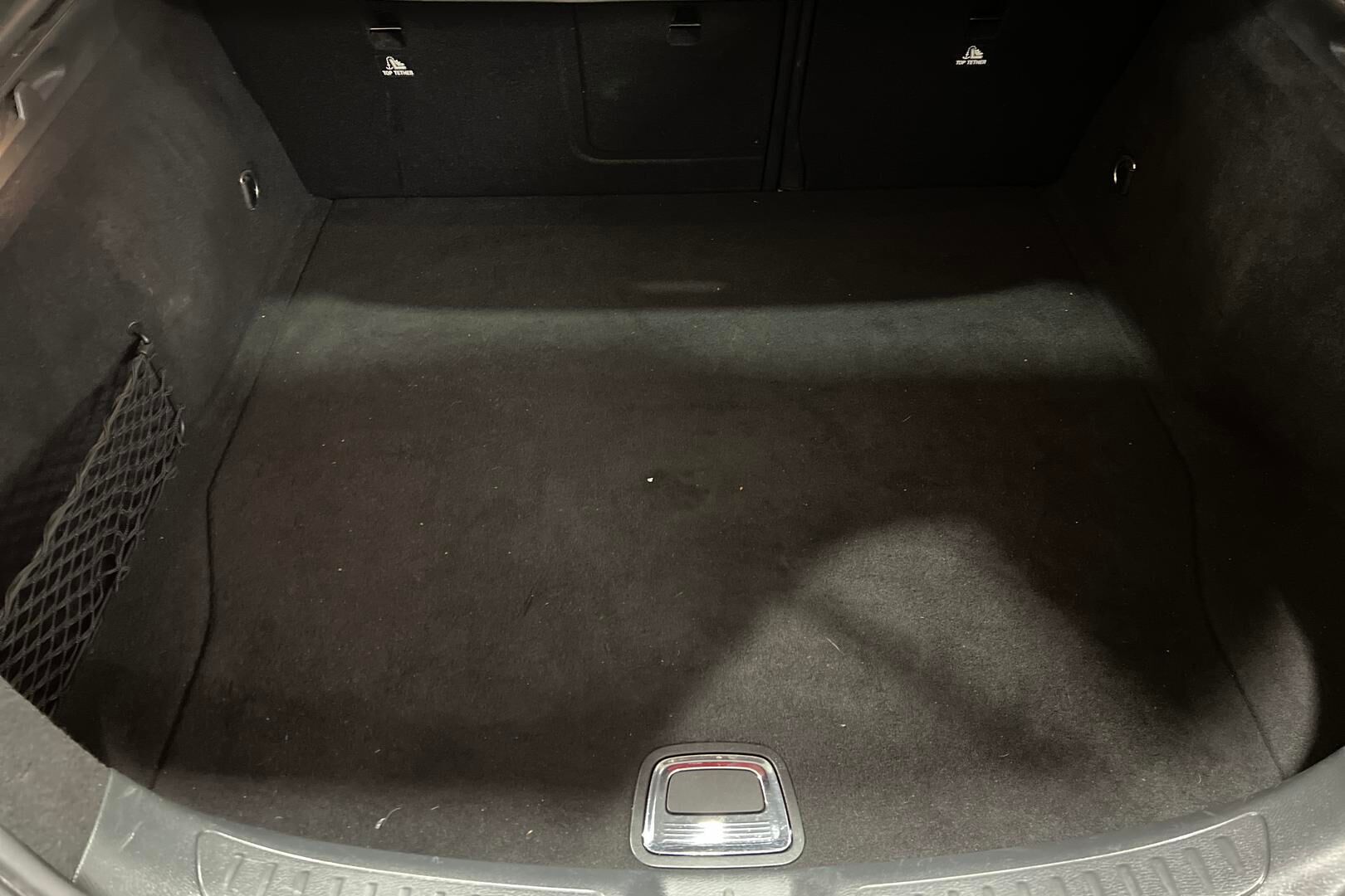 Mercedes-Benz CLA iso kuva 11