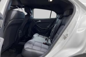 Mercedes-Benz GLA esikatselu 10