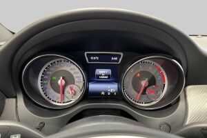 Mercedes-Benz GLA esikatselu 14