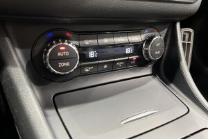 Mercedes-Benz GLA esikatselu 18