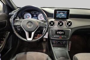 Mercedes-Benz GLA esikatselu 2