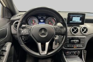 Mercedes-Benz GLA esikatselu 25