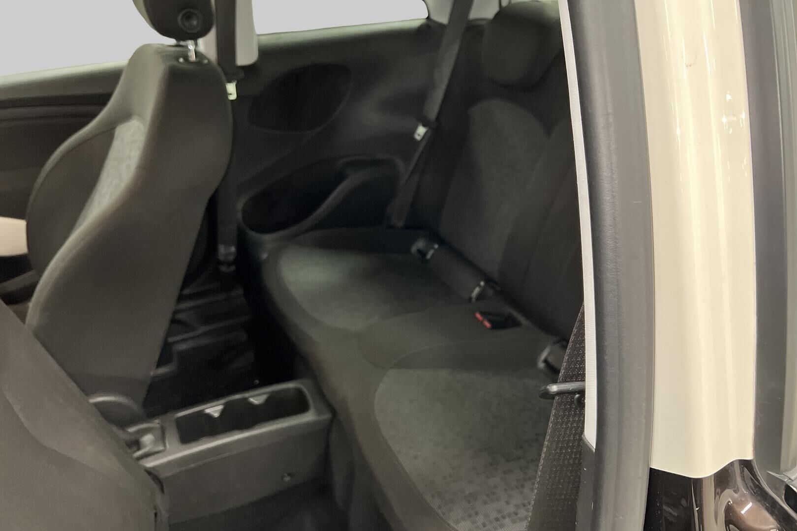 Opel Adam iso kuva 10
