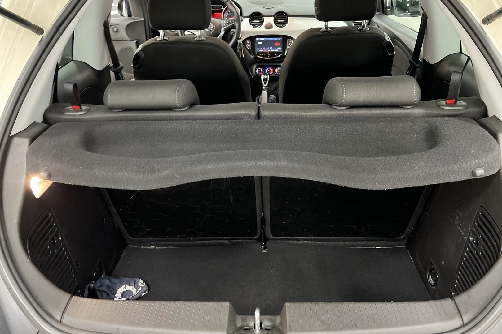 Opel Adam iso kuva 12