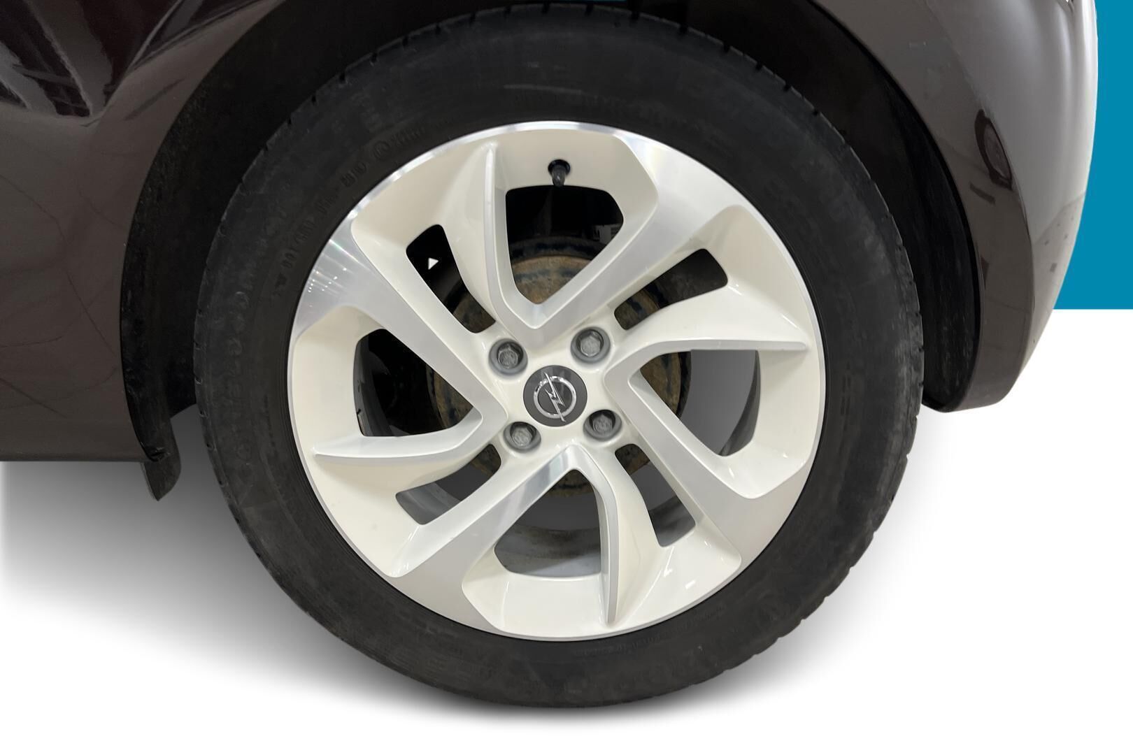 Opel Adam iso kuva 13