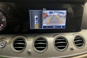 Mercedes-Benz E esikatselu 23