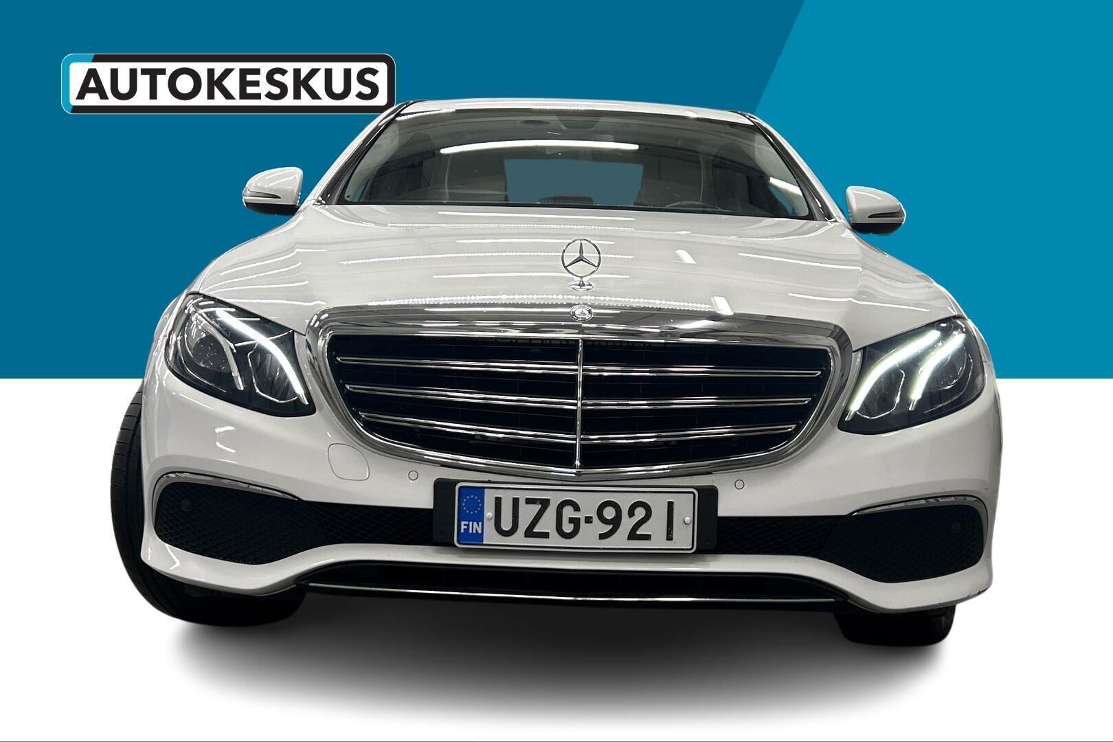 Mercedes-Benz E iso kuva 2