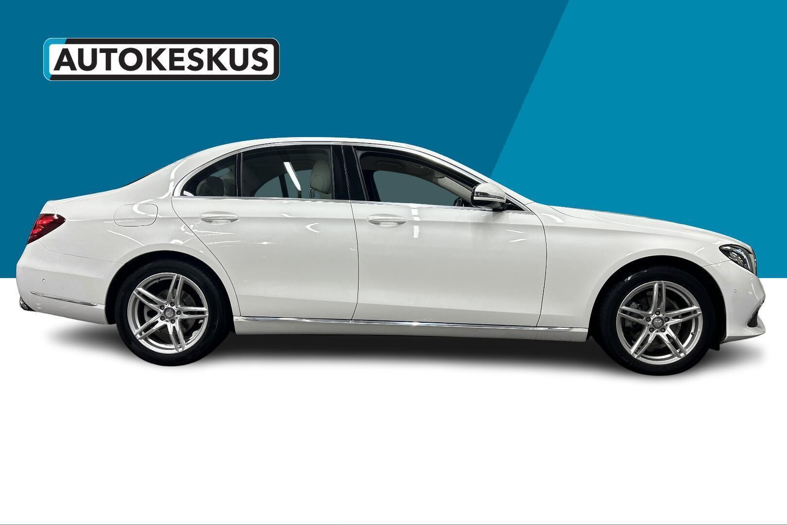 Mercedes-Benz E iso kuva 4