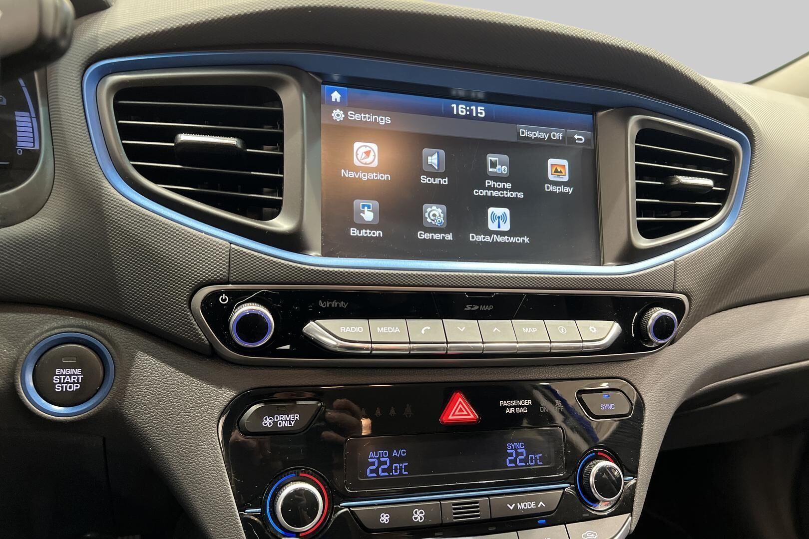 Hyundai IONIQ hybrid iso kuva 14