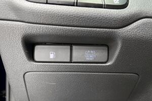 Hyundai IONIQ hybrid esikatselu 21