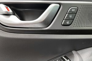 Hyundai IONIQ hybrid esikatselu 23