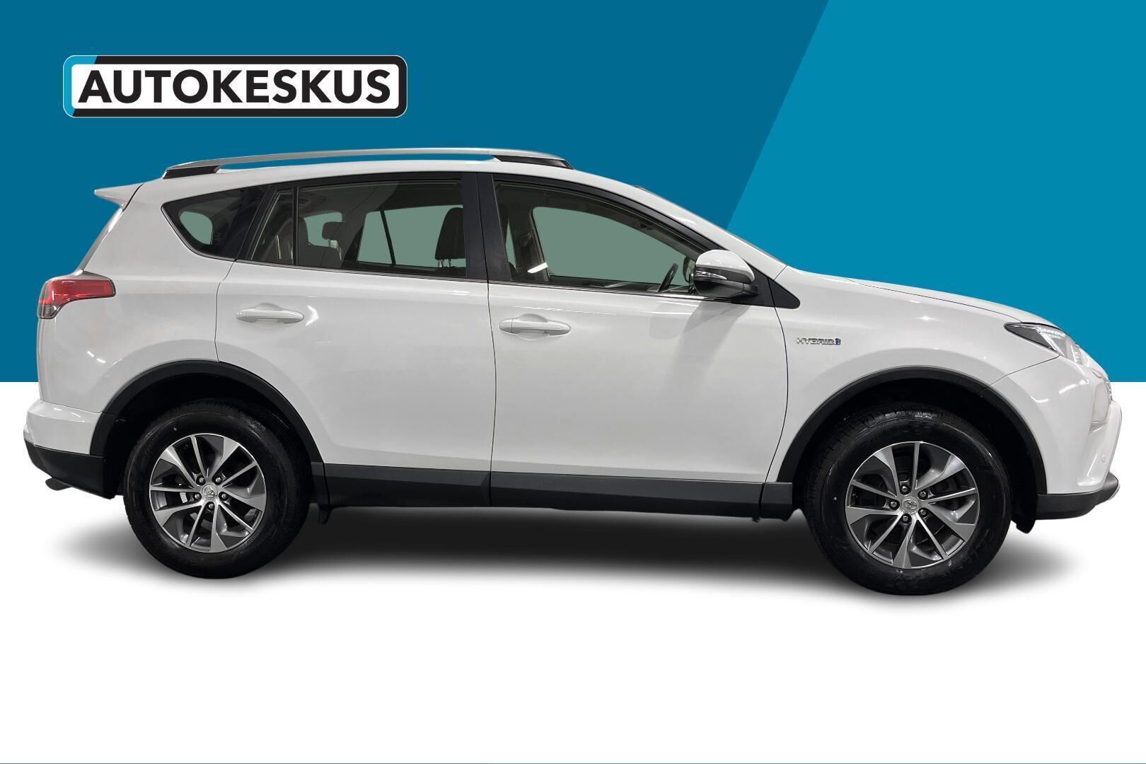 Toyota RAV4 iso kuva 4