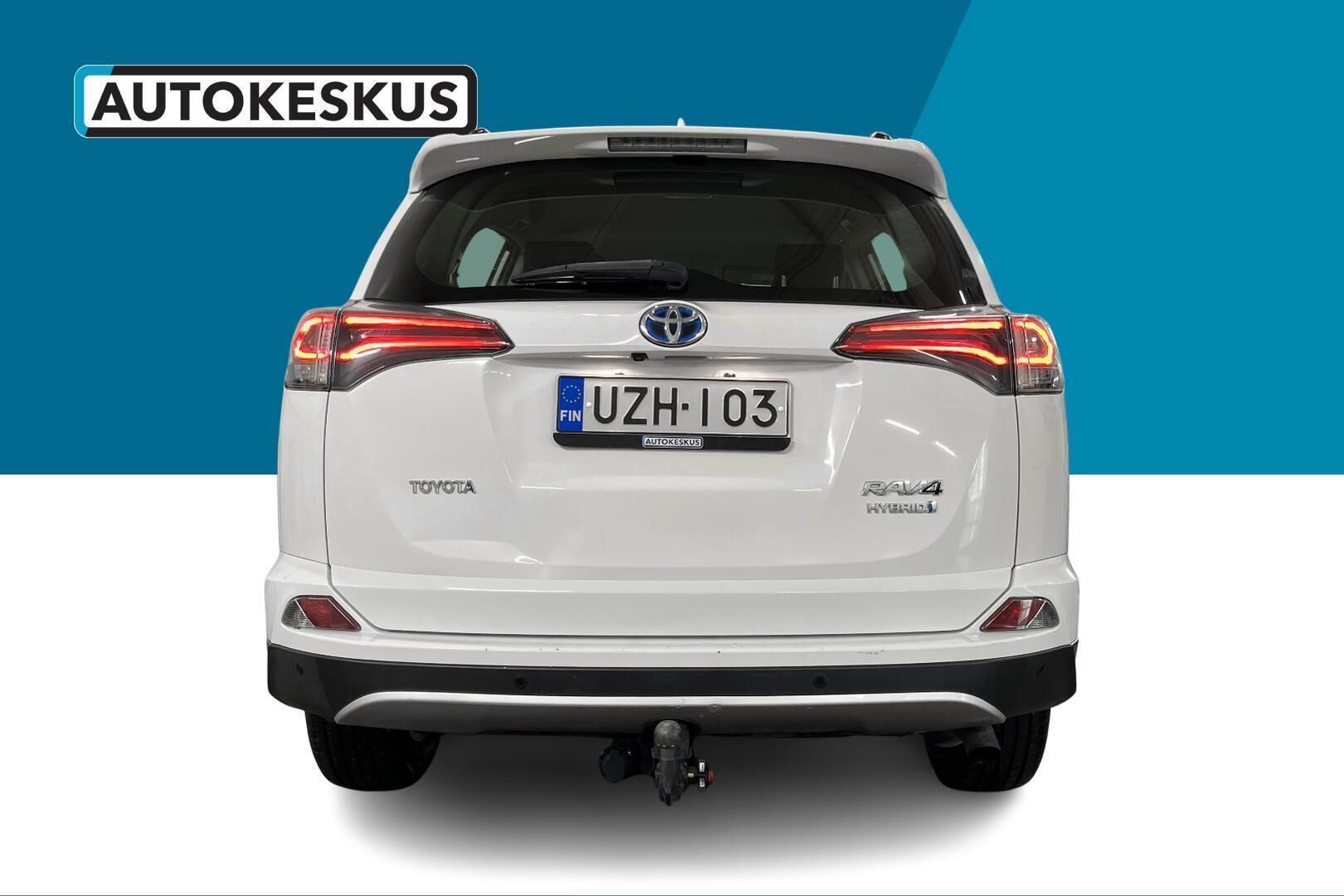 Toyota RAV4 iso kuva 6