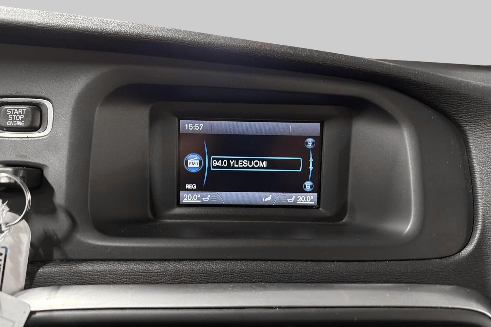 Volvo V40 iso kuva 18