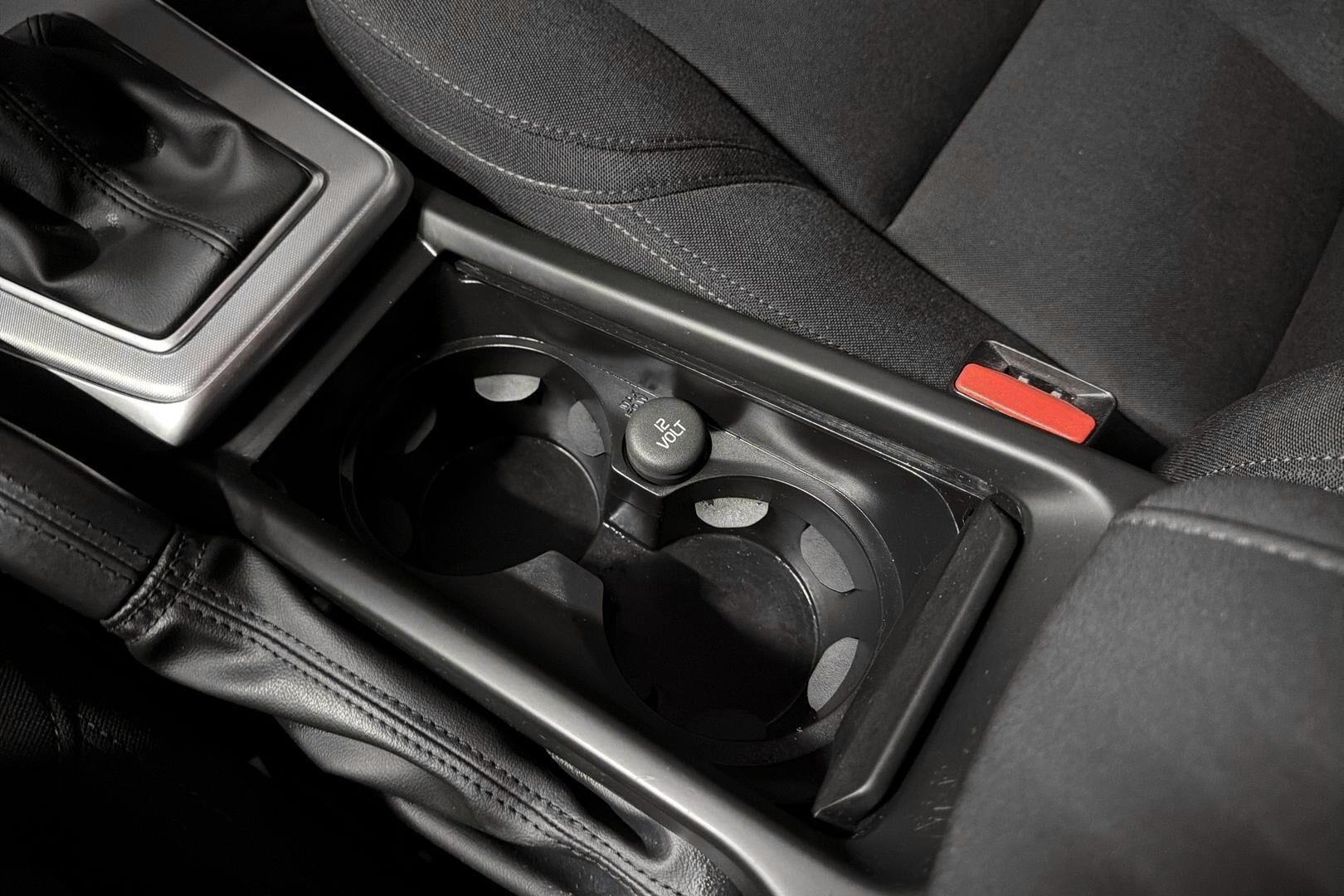 Volvo V40 iso kuva 21