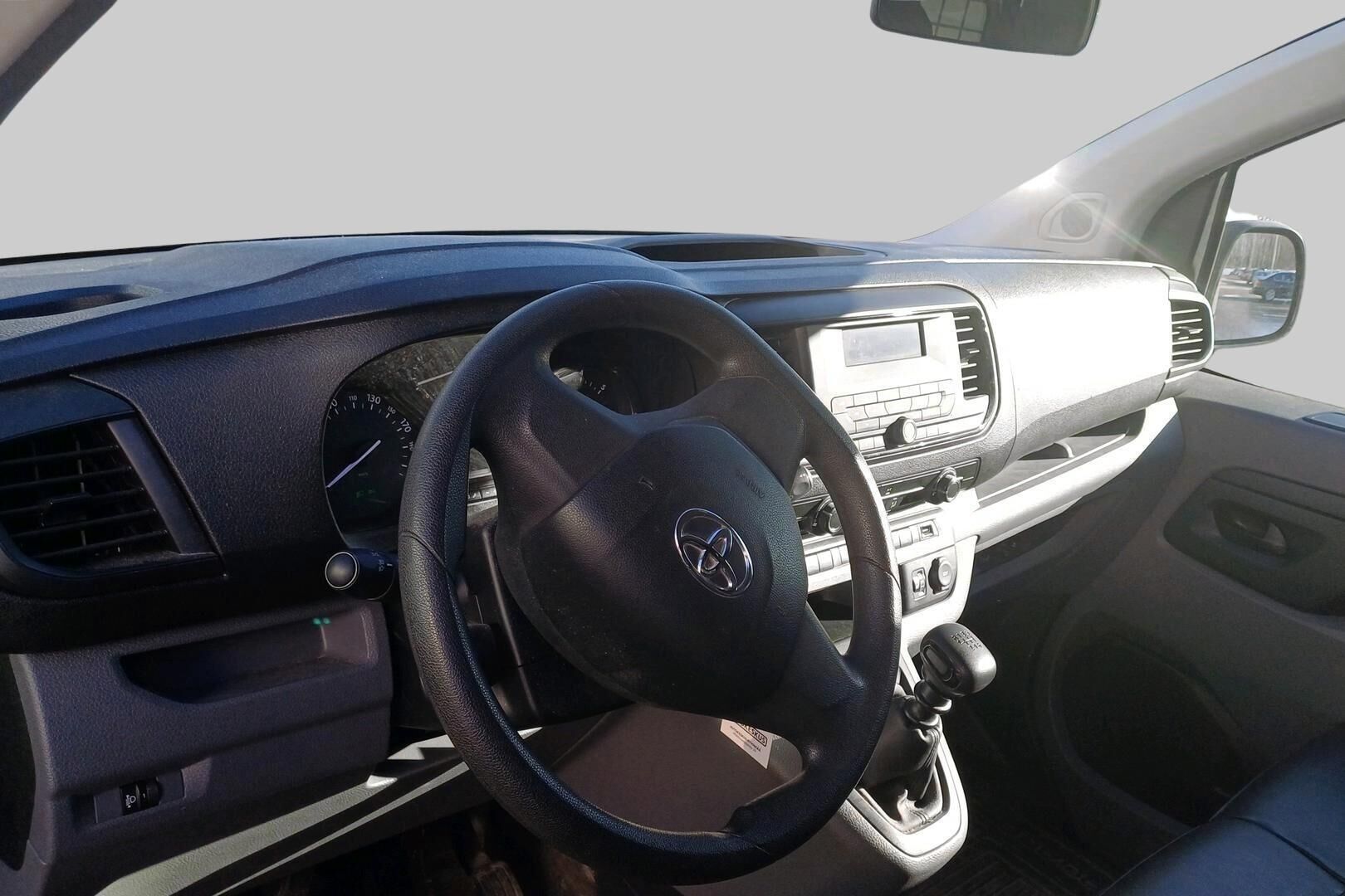 Toyota Proace iso kuva 1