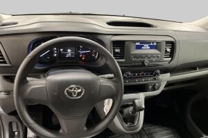 Toyota Proace esikatselu 10