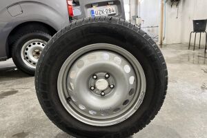 Toyota Proace esikatselu 13