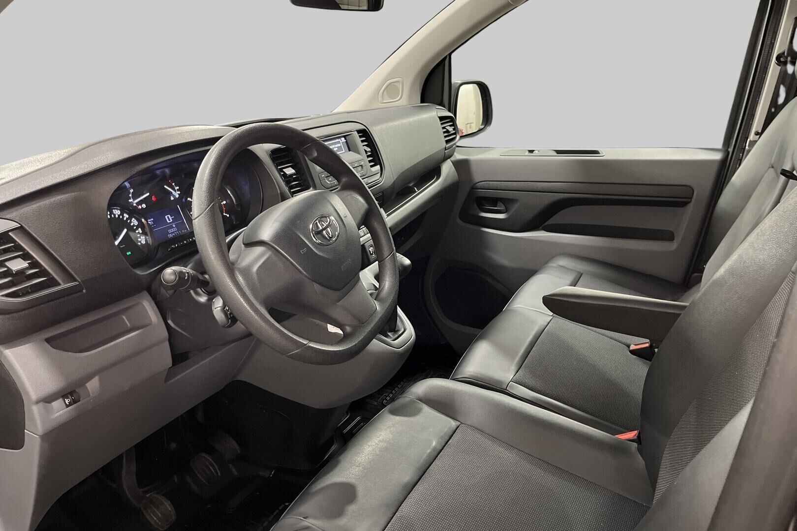 Toyota Proace iso kuva 8