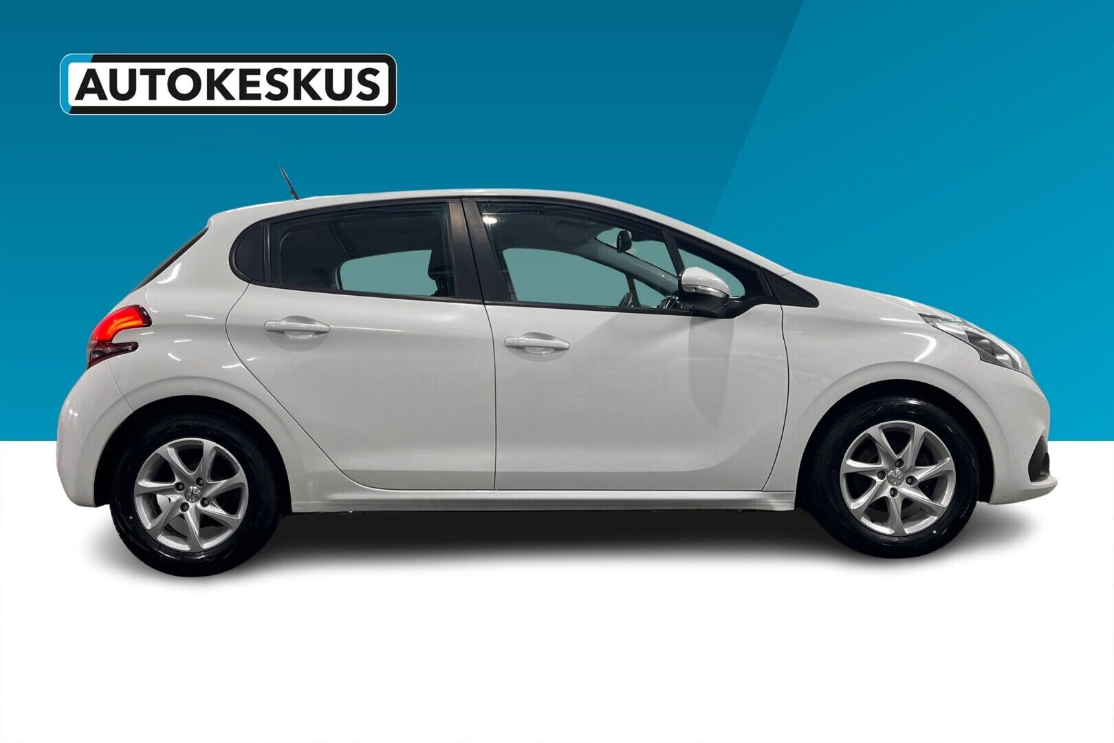 Peugeot 208 iso kuva 5