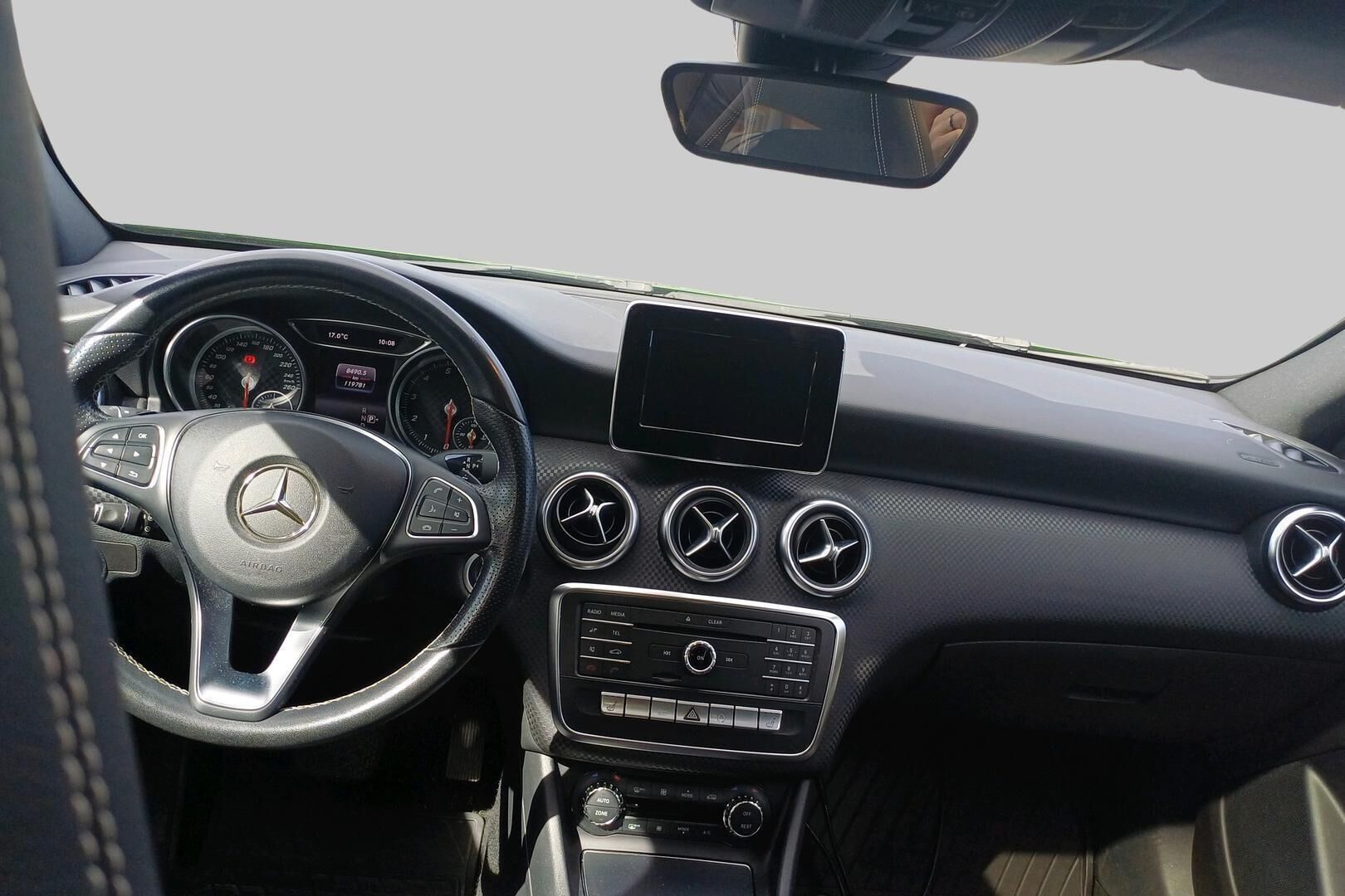 Mercedes-Benz A iso kuva 2