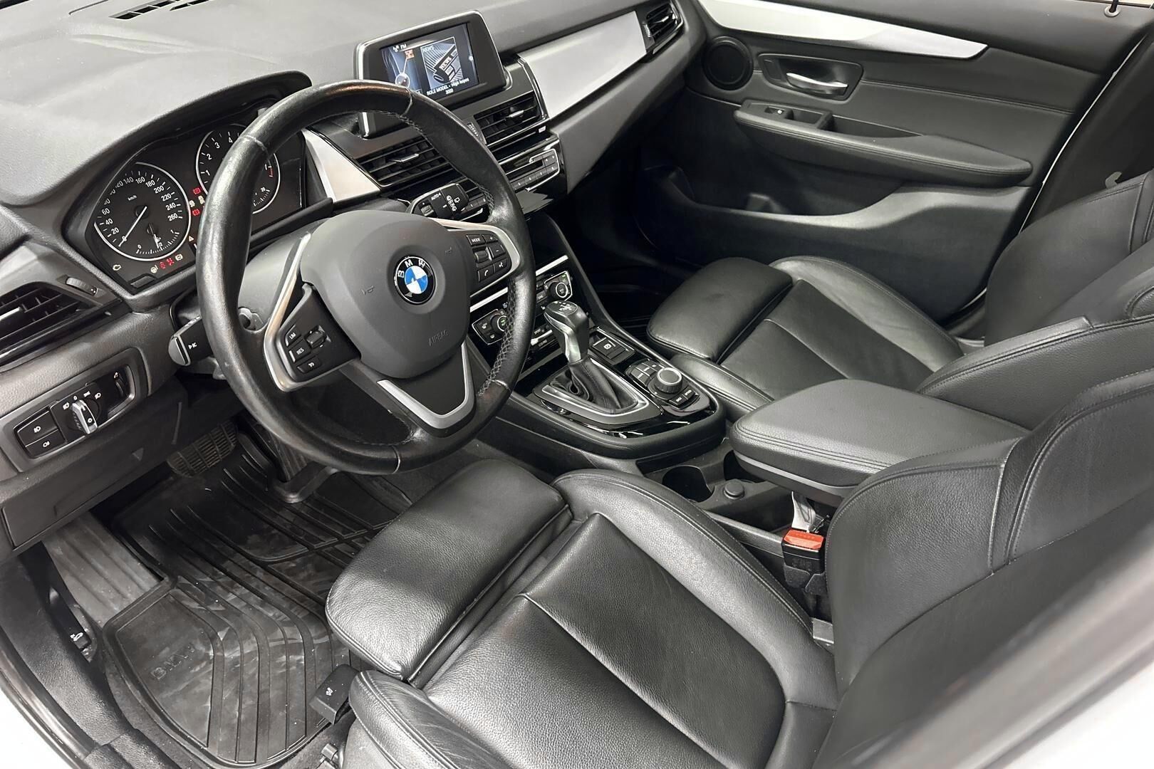 BMW 2-sarja iso kuva 9